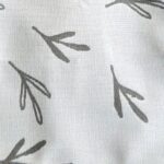 Feuille grise fond gris blanc